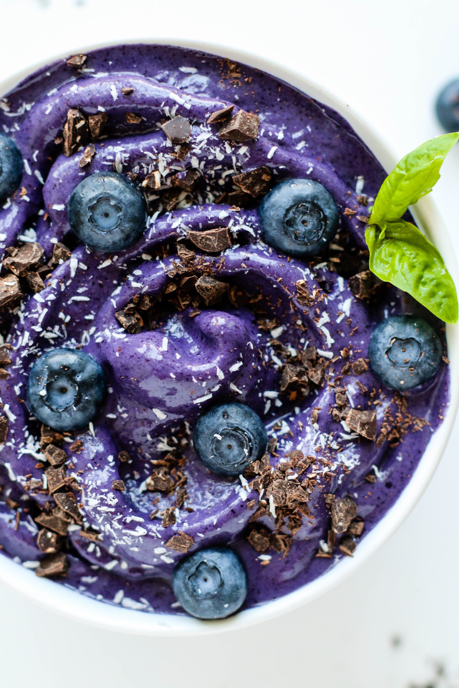 Blue Galaxy Smoothie Bowl (Banana-Free) by Flora & Vino