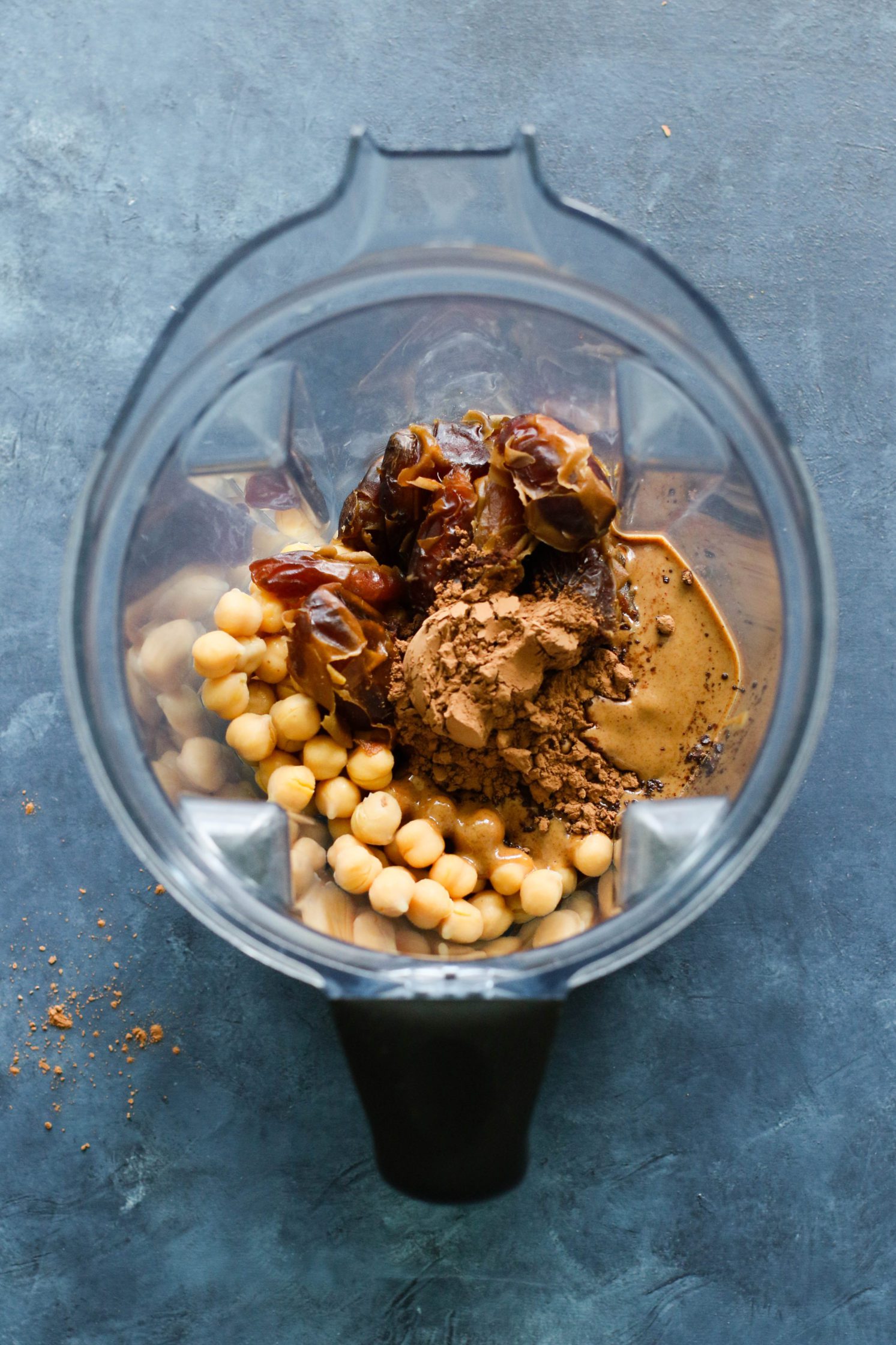 Chocolate Chick-Date Cookies with Almond Butter Cacao Frosting process photo by Flora & Vino