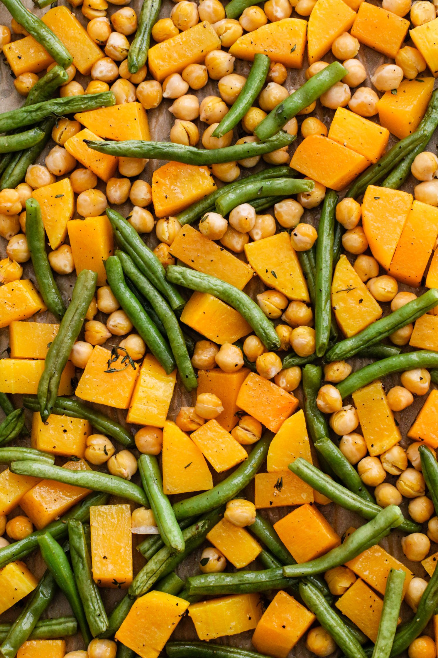 roasted green beans, butternut squash, and chickpeas by Flora & Vino