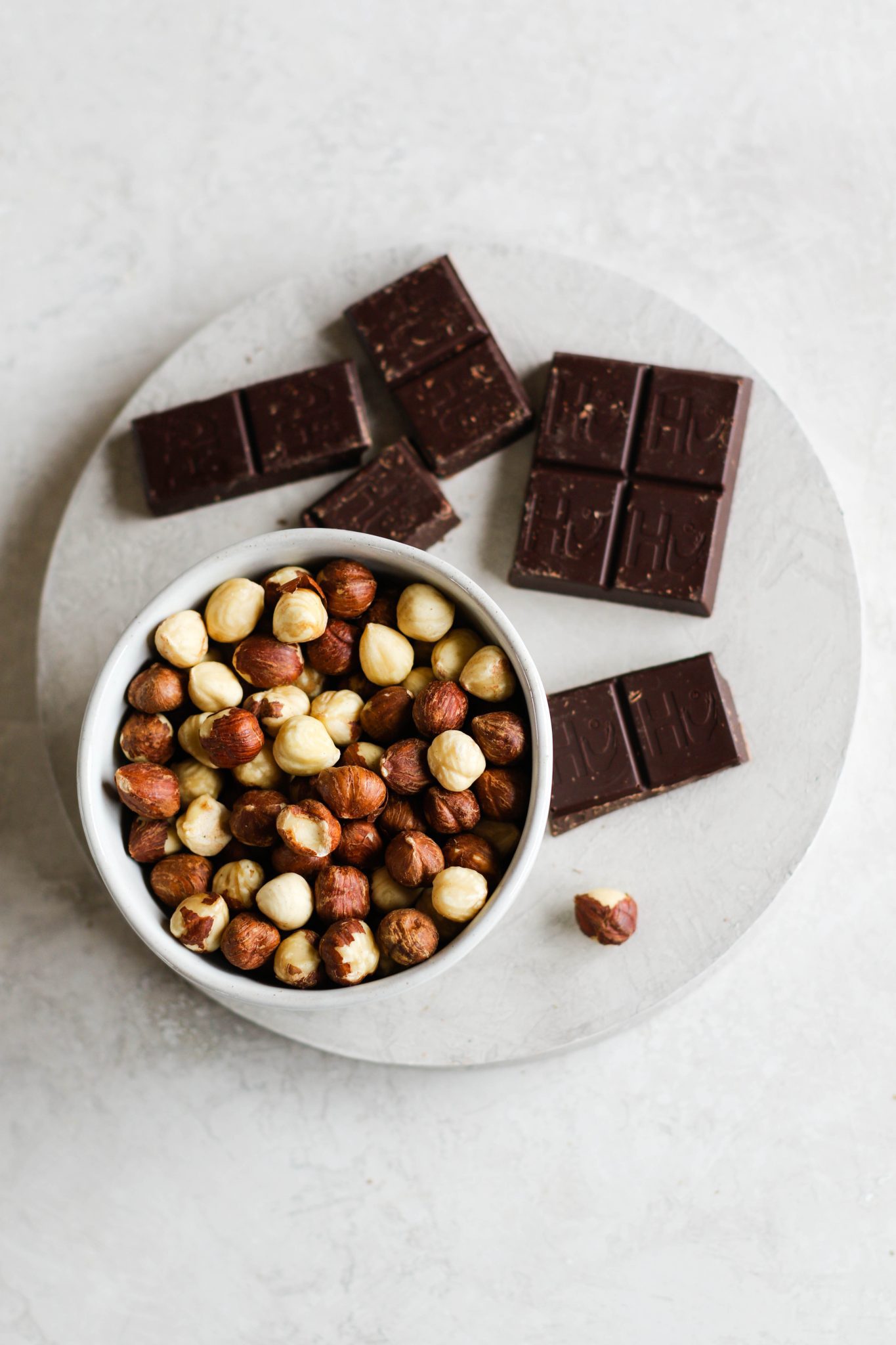2-Ingredient Roasted Hazelnut Nutella Recipe - Flora & Vino