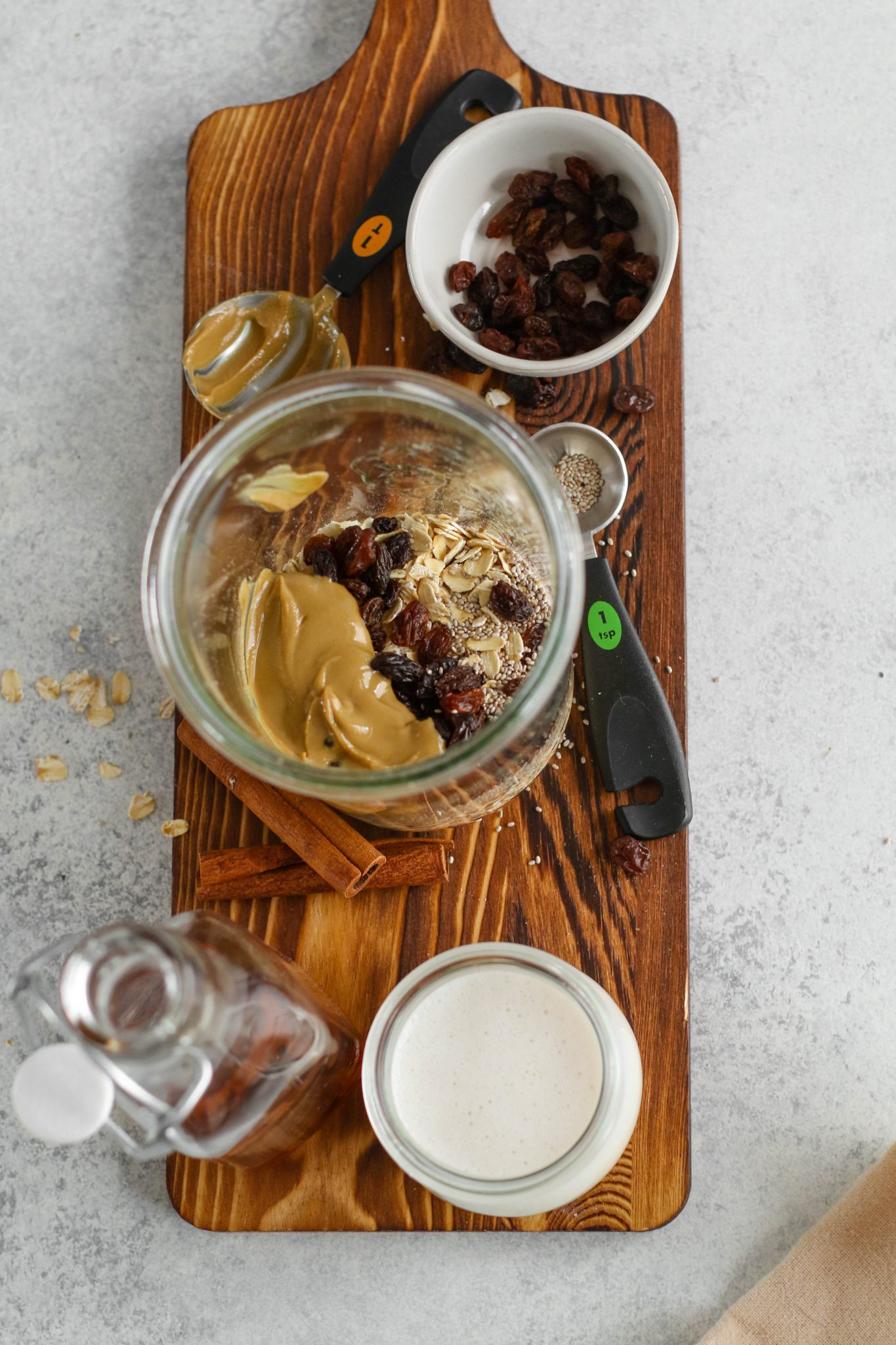 Oatmeal Raisin SunButter Overnight Oats Ingredients